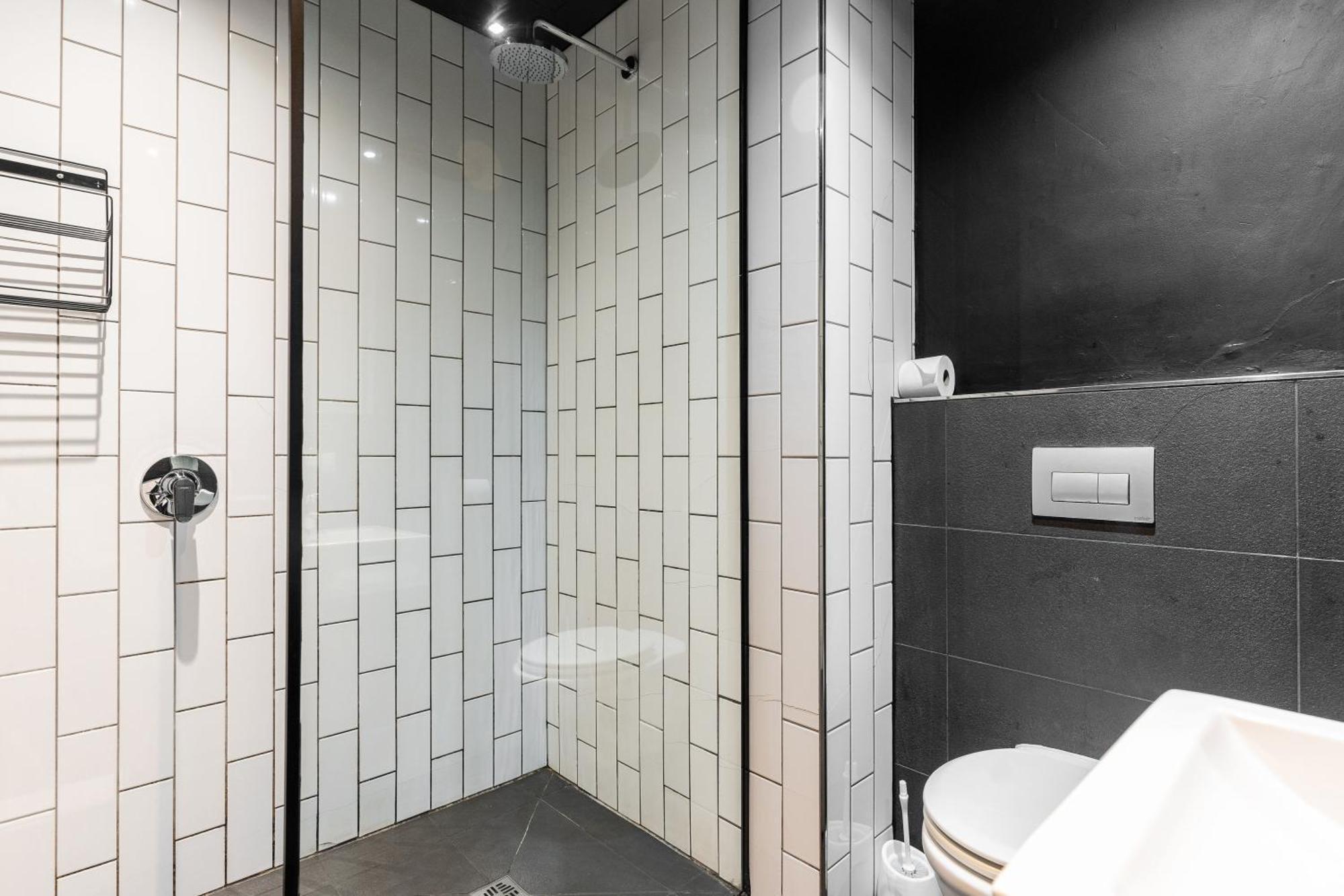 Apartment 422 Wex1 By Perch *